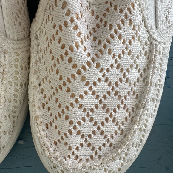 Roxy Lace Slip on Sneaker 8.5 - Picture 2 of 6